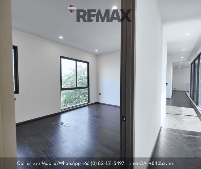 โครงการ HIBURY วัชรพล-รามอินทรา พร้อม Pool Villa และ ลิฟท์บ้าน ใจกลางวัชรพล ที่ดิน 120.6 ตร.ว. ใช้สอย: 1,000 ตร.ม. บ้านเดี่ยว Ultra Luxury ขนาดใหญ่พิเศษ รวม 2 หลังไว้ในพื้นที่เดียวกัน