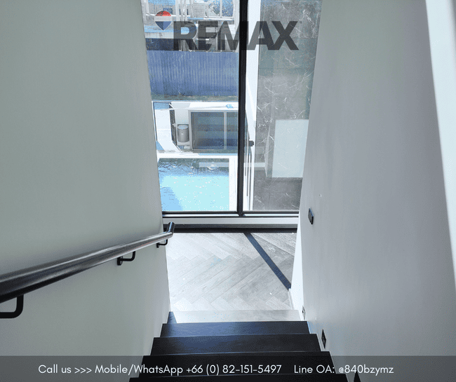 โครงการ HIBURY วัชรพล-รามอินทรา พร้อม Pool Villa และ ลิฟท์บ้าน ใจกลางวัชรพล ที่ดิน 120.6 ตร.ว. ใช้สอย: 1,000 ตร.ม. บ้านเดี่ยว Ultra Luxury ขนาดใหญ่พิเศษ รวม 2 หลังไว้ในพื้นที่เดียวกัน