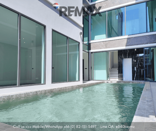 โครงการ HIBURY วัชรพล-รามอินทรา พร้อม Pool Villa และ ลิฟท์บ้าน ใจกลางวัชรพล ที่ดิน 120.6 ตร.ว. ใช้สอย: 1,000 ตร.ม. บ้านเดี่ยว Ultra Luxury ขนาดใหญ่พิเศษ รวม 2 หลังไว้ในพื้นที่เดียวกัน