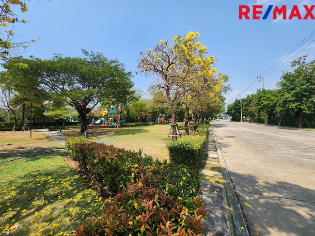 บ้านเดี่ยว 50 ตร.วา เพฟ ประชาอุทิศ 90 - Pave Prachauthit 90