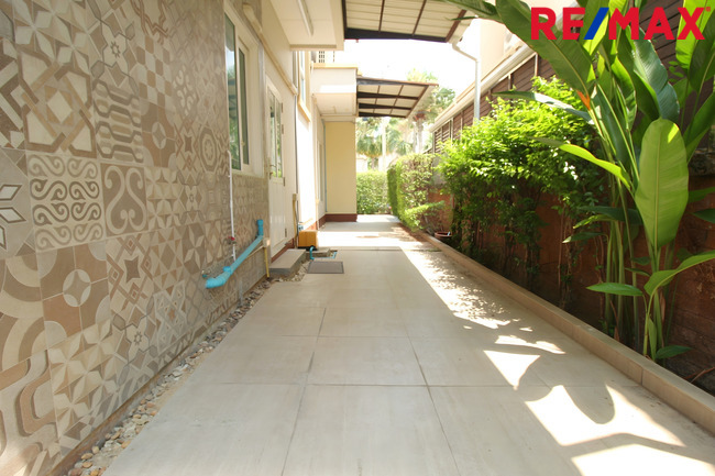 ขายบ้านเดี่ยว บางแค ลัดดารมย์ อิลิแกนซ์ วงแหวน สาทร 4 ห้องนอน บ้านหลังมุม รีโนเวทใหม่ ครัวใหญ่ ถูกสุดในโครงการเพียง 9.8 ล้าน
