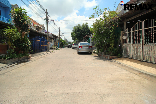 ขายบ้านแฝด อินทราวิลล่า กัลปพฤกษ์ 4 ห้องนอน บ้านหน้ากว้าง ใกล้รถไฟฟ้า