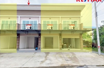 ขายตึกแถว 2 ชั้น เมืองนครปฐม ใกล้สำนักงานประกันสังคม สภาพใหม่