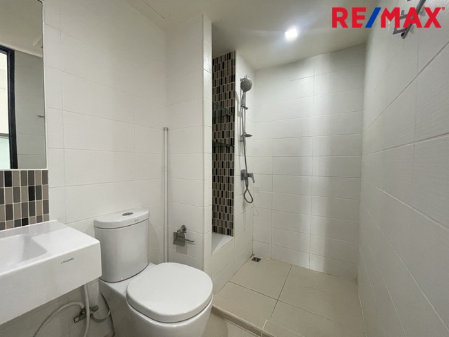 คอนโดใกล้ BTS บางนา อุดมสุข Full Furnished Duplex Condo in Bangna Beyond Sukhumvit เดินทางสะดวก ใกล้ BTS และทางด่วนคอนโด Low-rise บรรยากาศสงบ