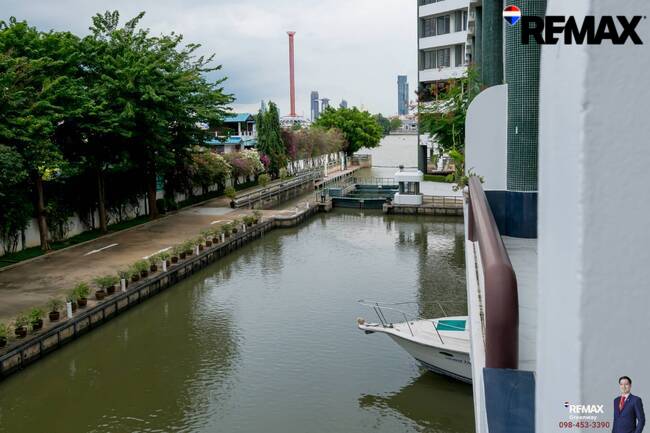 "ตรีทศ ซิตี้ มารีน่า" [Tridhos City Marina] 322ตร.ม. 4 ชั้น จอดรถ + จอดเรือหน้าห้องได้ ห้องทำใหม่ทั้งหมดแล้ว (Fully Renovated) (Pet Friendly)*