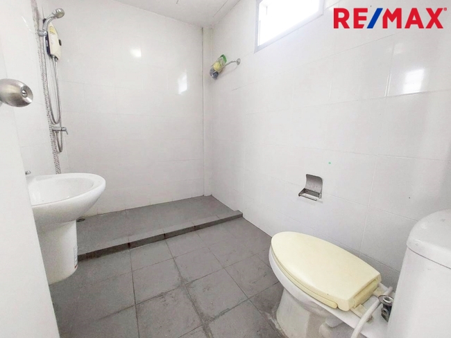 ขายโกดังพร้อมออฟฟิศสำนักงาน 2ชั้นครึ่ง โครงการหมื่นทรัพย์แลนด์