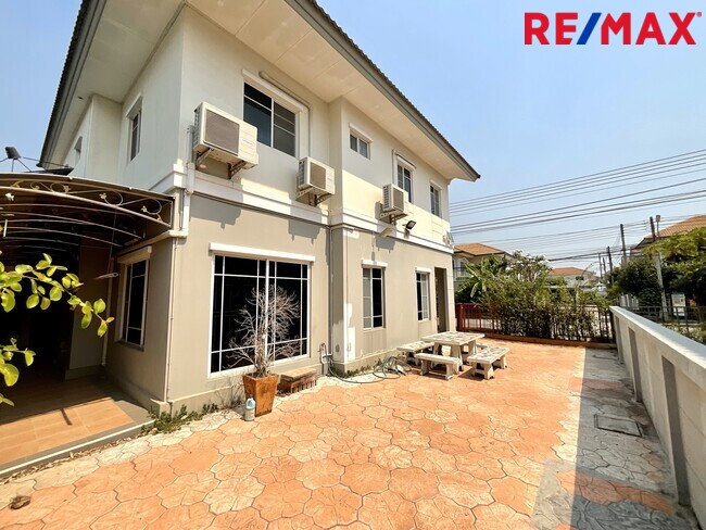 ขายบ้าน ภัสสร เพรสทีจ รังสิต-คลอง 2 ถนนเลียบรังสิต-นครนายก