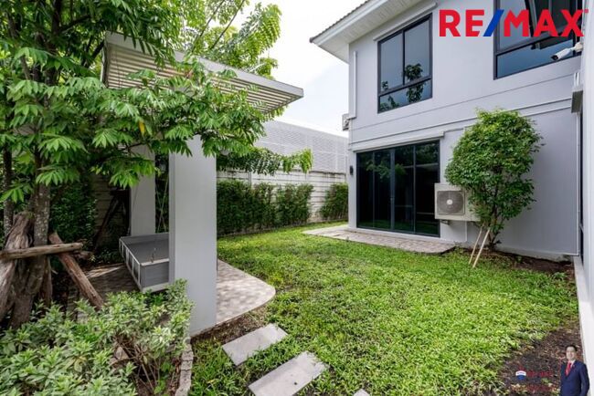 ขายบ้านเดี่ยวหรู Prinn เพชรเกษม 69, หลังมุม Phrase ถนนmain 100 ตร.วา หน้ากว้าง ใหญ่! มี Private Backyard เฉพาะหลังนี้ และมีประกันโครงสร้างถึงปี ก.ค. 2568