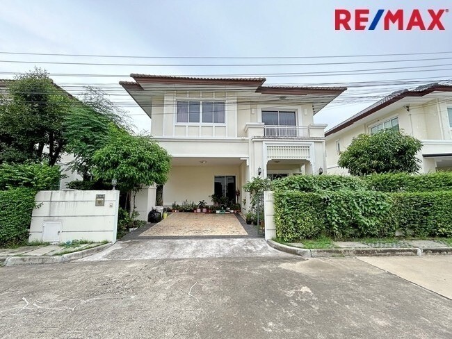 ขายบ้านเดี่ยว เดอะ เซนโทร รัตนาธิเบศร์ The Centro Rattanathibet 54.4 ตร.ว. เพียง 4 นาทีถึง MRT สถานีบางพลู