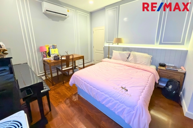 ขายบ้าน แกรนด์ บางกอก บูเลอวาร์ด ราชพฤกษ์ รัตนาธิเบศร์ 88 วา หลังริม แต่งสวยมาก