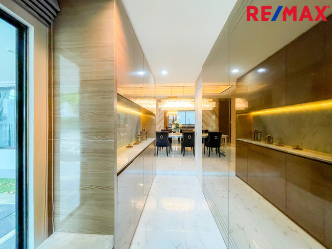 Nirvana Beyond เกษตร–นวมินทร์ บ้านเดี่ยวหลังใหญ่ ตกแต่งครบสวยแบบ Modern Luxury
