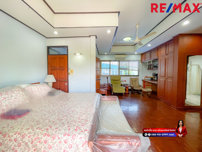 บ้านเดี่ยวปัฐวิกรณ์ – นวมินทร์ 70 - ประเสริฐมนูกิจ43 พื้นที่ดิน 103 ตร.วา 4 ห้องนอน 4 ห้องน้ำ 5 ที่จอด รองรับครอบครัวใหญ่ หรือผู้ที่ต้องการบ้านที่มีพื้นที่เยอะ