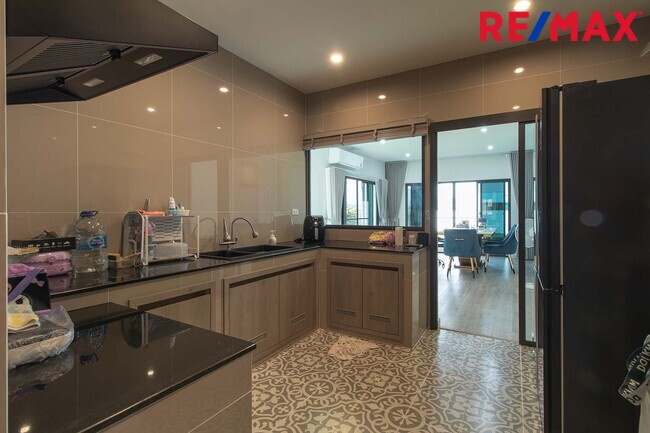 ขายสราญสิริ เทียนทะเล 30 บ้านเดี่ยวใหม่มาก ไม่เคยอยู่อาศัย
