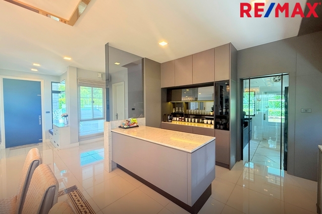 ขายบ้าน นันทวัน ปิ่นเกล้า ราชพฤกษ์ 114 วา หลังมุม หันทิศใต้ ราคาพิเศษ