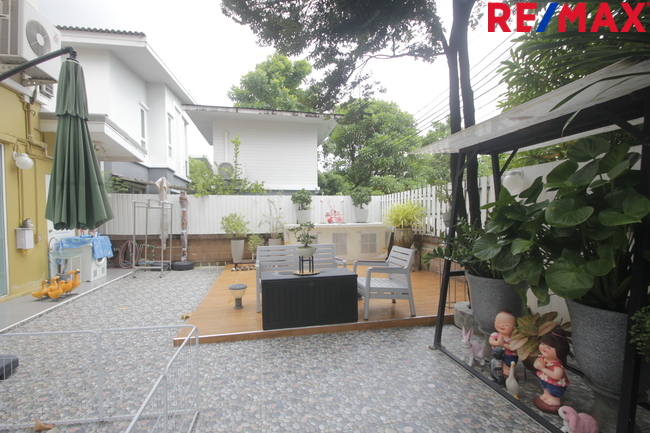 บ้านเดี่ยวคาซ่าวิลล์สุขุมวิท103 Casa Ville Sukhumvit 103 ตกแต่งต่อเติมพร้อมอยู่ 71.7ตารางวา บ้านตัวอย่าง บ้านรุ่นใหญ่ หน้าบ้านไม่มีบ้านตรงข้าม บ้านมุมตรงข้ามสวน หลังแรกของโครงการใกล้ป้อมยาม ทำเลดี
