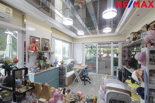บ้านเดี่ยวคาซ่าวิลล์สุขุมวิท103 Casa Ville Sukhumvit 103 ตกแต่งต่อเติมพร้อมอยู่ 71.7ตารางวา บ้านตัวอย่าง บ้านรุ่นใหญ่ หน้าบ้านไม่มีบ้านตรงข้าม บ้านมุมตรงข้ามสวน หลังแรกของโครงการใกล้ป้อมยาม ทำเลดี