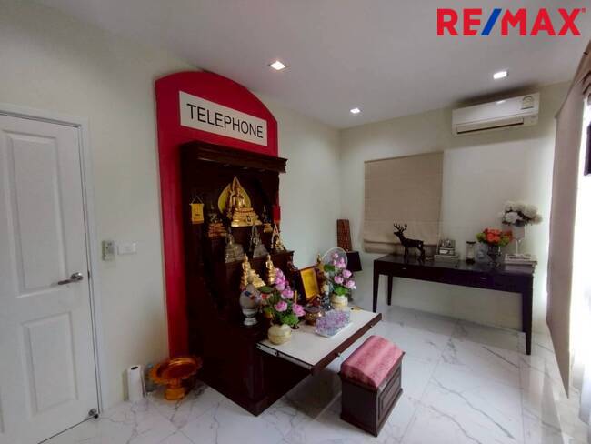 ขายบ้านโกลเด้นนีโอ พระราม 2-พันท้ายนรสิงห์ หลังริม ซอยแรก ใกล้ทางออก บ้านตัวอย่าง สวยเหมือนใหม่ ให้เฟอร์ฯทั้งหลัง ขายราคาพิเศษ