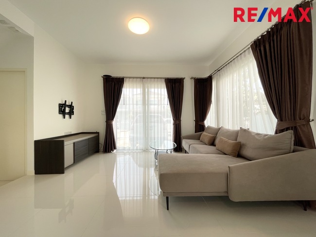 ขายบ้านแฝด ทุ่งครุ หมู่บ้านวิลลาจจิโอ ประชาอุทิศ90 Villaggio Prachauthit 90