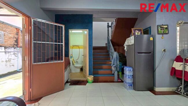 Townhouse มาใหม่! บ้านพิศาล โครงการ 5 ซอย 3 (ท่าข้าม 28 แยก 32 ) 19.5 ตร.วา #ราคาดี !! [เป็นบ้านที่เคย Renovate มาแล้ว]