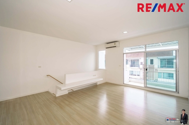 ขายบ้านพุทธบูชา บ้านใหม่1พุทธบูชา36(หลังมุม วิวสวน) สภาพดี รีโนเวทใหม่ ราคาดีที่สุดในโครงการ 3.19 ล้าน ติดอู่รถเมล์สาย75