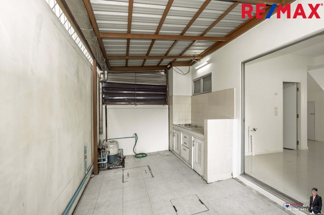 ขายบ้านพุทธบูชา บ้านใหม่1พุทธบูชา36(หลังมุม วิวสวน) สภาพดี รีโนเวทใหม่ ราคาดีที่สุดในโครงการ 3.19 ล้าน ติดอู่รถเมล์สาย75