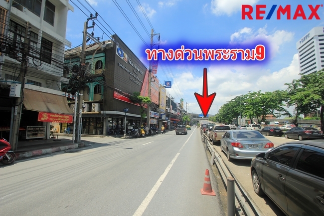 อาคารพาณิชย์พระราม2 ซ.11 ตลาดโอ๋เอ๋ ทางด่วนพระราม9 เซ็นทรัลพระราม2 ห้องมุม 3ห้อง 40วา ทำเลอยู่อาศัย ค้าขาย เปิดสำนักงาน ทำหอพักได้ เดินทางสะดวกหลายเส้นทาง