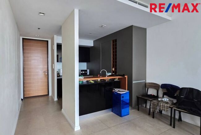 ขาย The River ขาย HOTDEAL !! The River Condominium1 ห้องนอนใหญ่ (ชั้น 17th Tower B พื้นถึงฝ้าสูง 2.6 เมตร)1 ห้องนอนใหญ่ (ชั้น 17th Tower B พื้นถึงฝ้าสูง 2.6 เมตร) วิวเปิดโล่งทางแม่น้ำและวิวเมืองทางทิศใต้