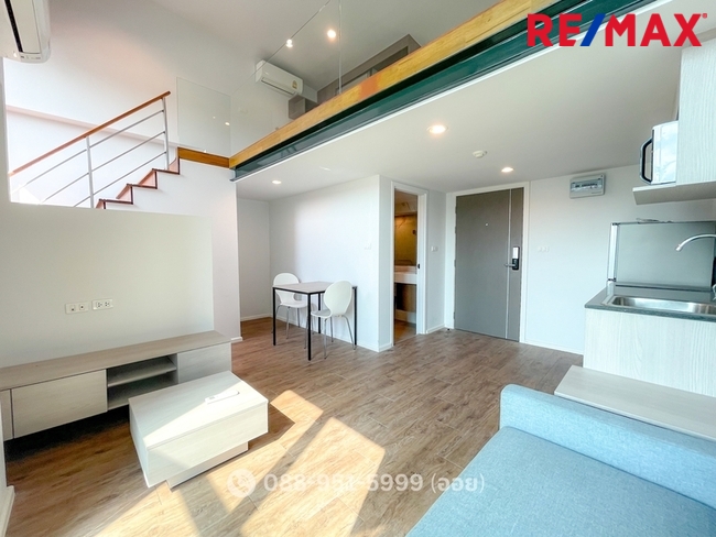 คอนโดลิฟวิ่งเนสท์ Living Nest ลาดพร้าว 44 ห้องมุม 2 ชั้น ใช้สอยรวม 45 ตร.ม. ฝ้าเพดานสูง 4.55 ม. .ใกล้รถไฟฟ้าสถานีภาวนาเพียง 190 เมตร