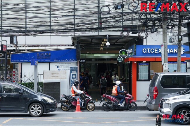 ขายคอนโดสุขุมวิท The Edge Sukhumvit 23 ห้องมุม วิวดี แต่งสวย ติด BTS อโศก และ MRT สุขุมวิท (เช่า 30,000/เดือน)