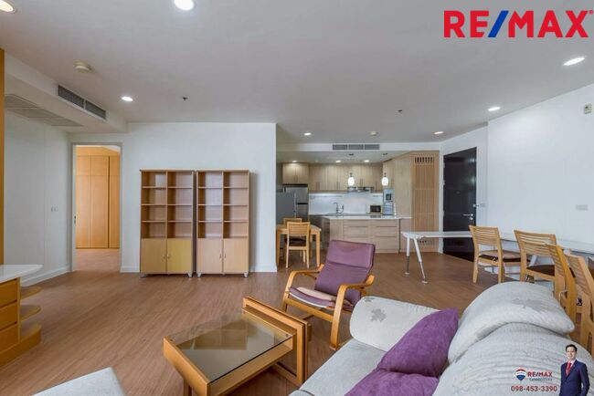 (Residence ที่อยู่รั้วเดียวกับ Shrewsbury มาใหม่!) Chatrium Riverside Residence 122.79 ตร.ม. 2 ห้องนอนใหญ่! ถนนเส้นหลักอย่างเจริญกรุง ราคาดีที่สุดในโครงการ พร้อมแต่ง Built-in เป็น Layout หน้ากว้าง
