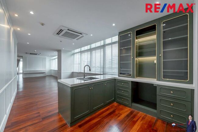 (New Listing!) The Height Thonglor Sukhumvit 55 (1 ห้องนอน ขนาดใหญ่ อารมณ์แบบ Penthouse เป็นชั้นที่ มีเพียง 2 ห้องต่อชั้น