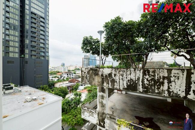 (New Listing!) The Height Thonglor Sukhumvit 55 (1 ห้องนอน ขนาดใหญ่ อารมณ์แบบ Penthouse เป็นชั้นที่ มีเพียง 2 ห้องต่อชั้น