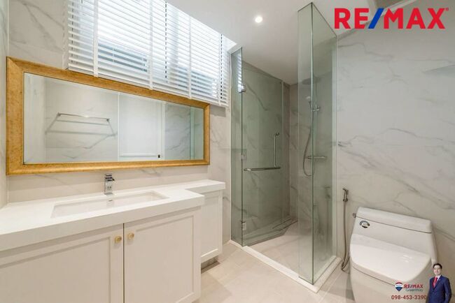 (New Listing!) The Height Thonglor Sukhumvit 55 (1 ห้องนอน ขนาดใหญ่ อารมณ์แบบ Penthouse เป็นชั้นที่ มีเพียง 2 ห้องต่อชั้น
