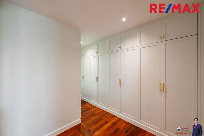 (New Listing!) The Height Thonglor Sukhumvit 55 (1 ห้องนอน ขนาดใหญ่ อารมณ์แบบ Penthouse เป็นชั้นที่ มีเพียง 2 ห้องต่อชั้น