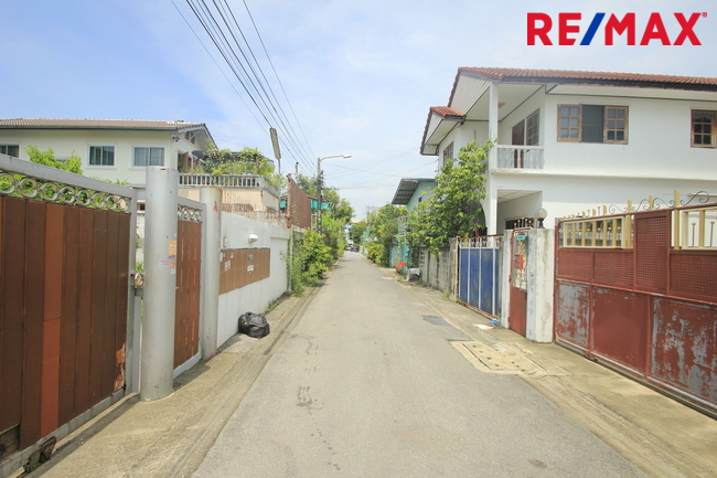 ขายที่ดินประชาอุทิศ 69 แยก 16-6 สุขสวัสดิ์ 64 ที่ดินถมแล้ว สร้างบ้าน 47วา ใกล้มหาวิทยาลัยเทคโนโลยีพระจอมเกล้าธนบุรี ขายถูก 1.69 ล้านบาท