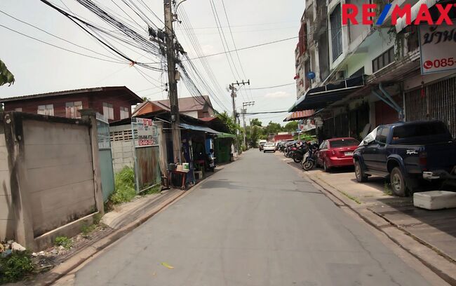 ขายที่ดิน จรัญสนิทวงศ์ 25 ใกล้สถานีรถไฟฟ้า ถมแล้ว ล้อมรั้ว เนื้อที่ 127 ตรว.