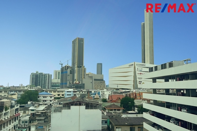 ขาย / เช่า อาคารสำนักงาน 7 ชั้น ย่านเจริญนคร ใกล้ ICONSIAM เพียง 500 เมตร เดินถึง BTS สะพานตากสิน ทำเลทองฝั่งธน พร้อมที่จอดรถ